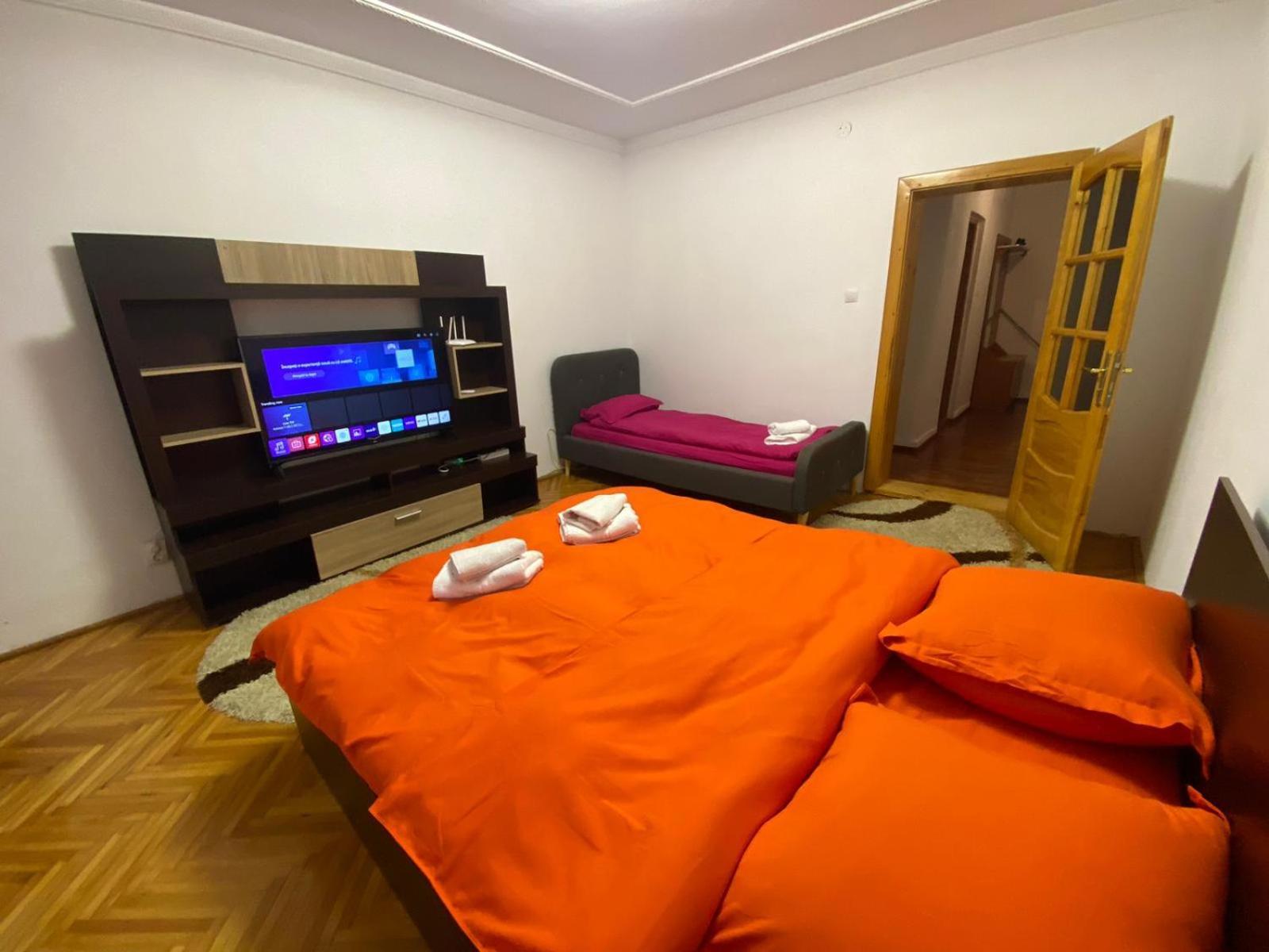 Linen Tree Apartment Băile Herculane Εξωτερικό φωτογραφία